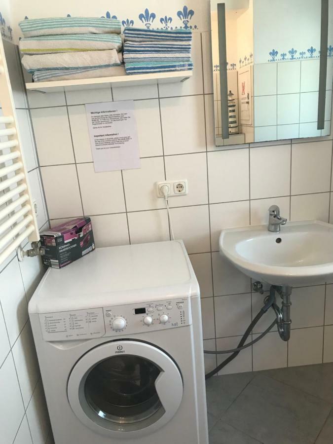 Unterkunft Fuer Arbeiter Und Monteure Grafrath  ภายนอก รูปภาพ