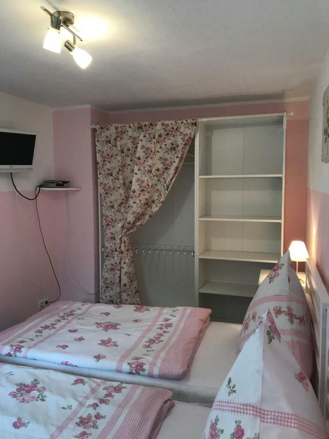 Unterkunft Fuer Arbeiter Und Monteure Grafrath  ภายนอก รูปภาพ